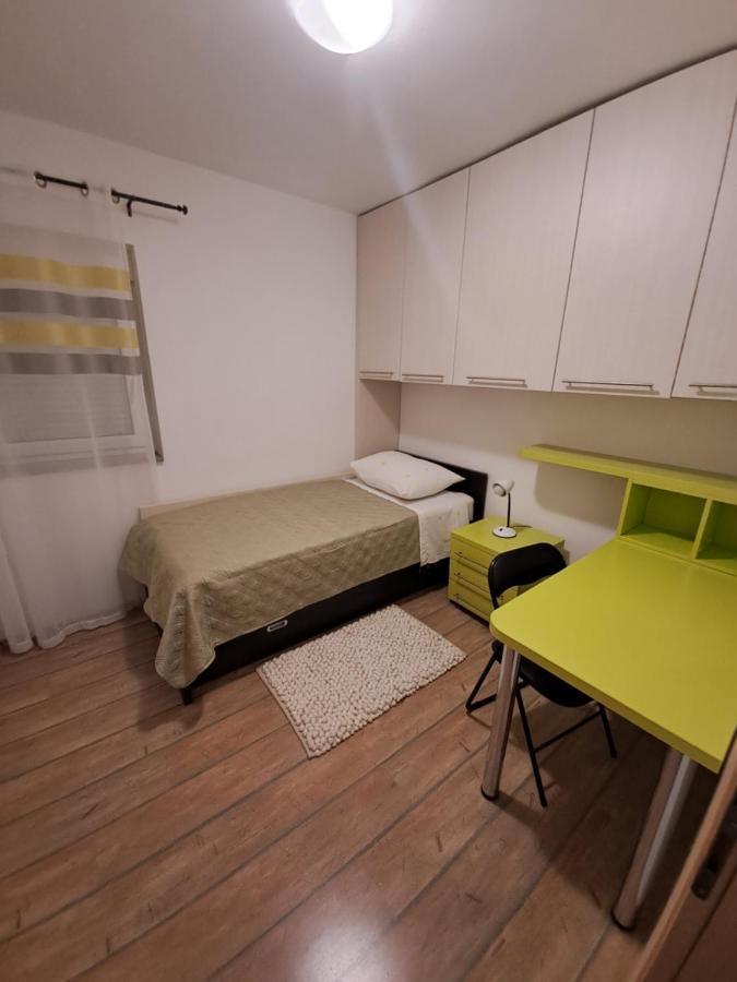 Apartment Mira シベニク エクステリア 写真